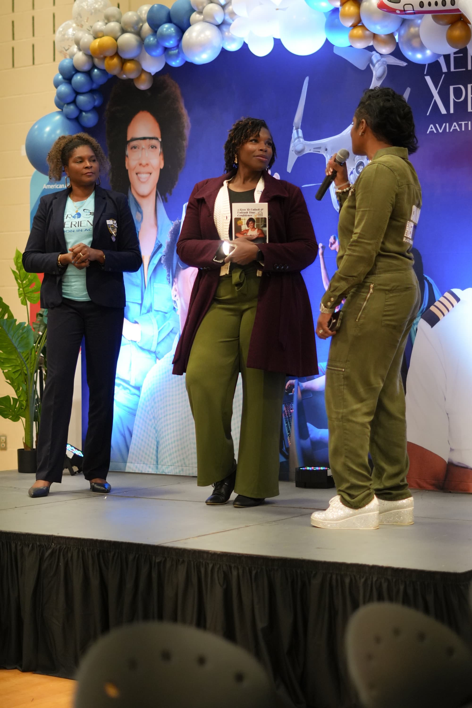 Speakers on stage at AeroXperience